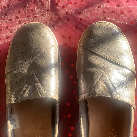 TOMS Avalon Sneaker Gunmetal Metallic Synthetic Leather - Picture 5 of 11